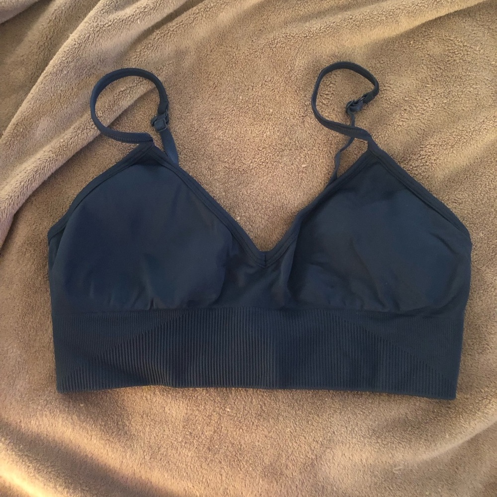 Lululemon ebb to street bra